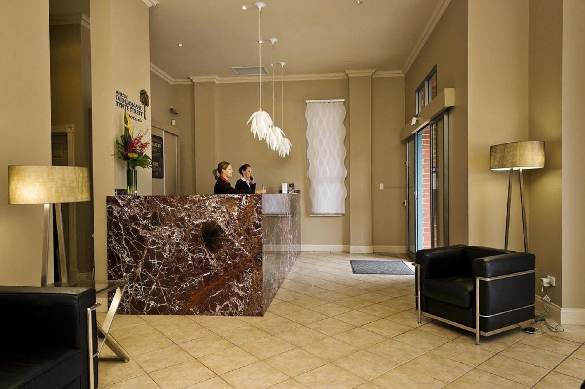 Aparthotel Majestic Old Lion 4*