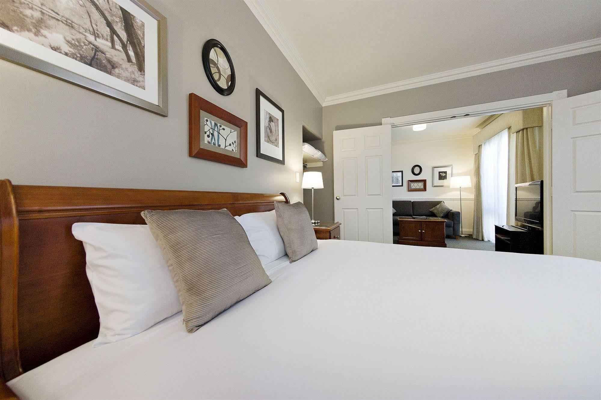 Majestic Old Lion 4* North Adelaide